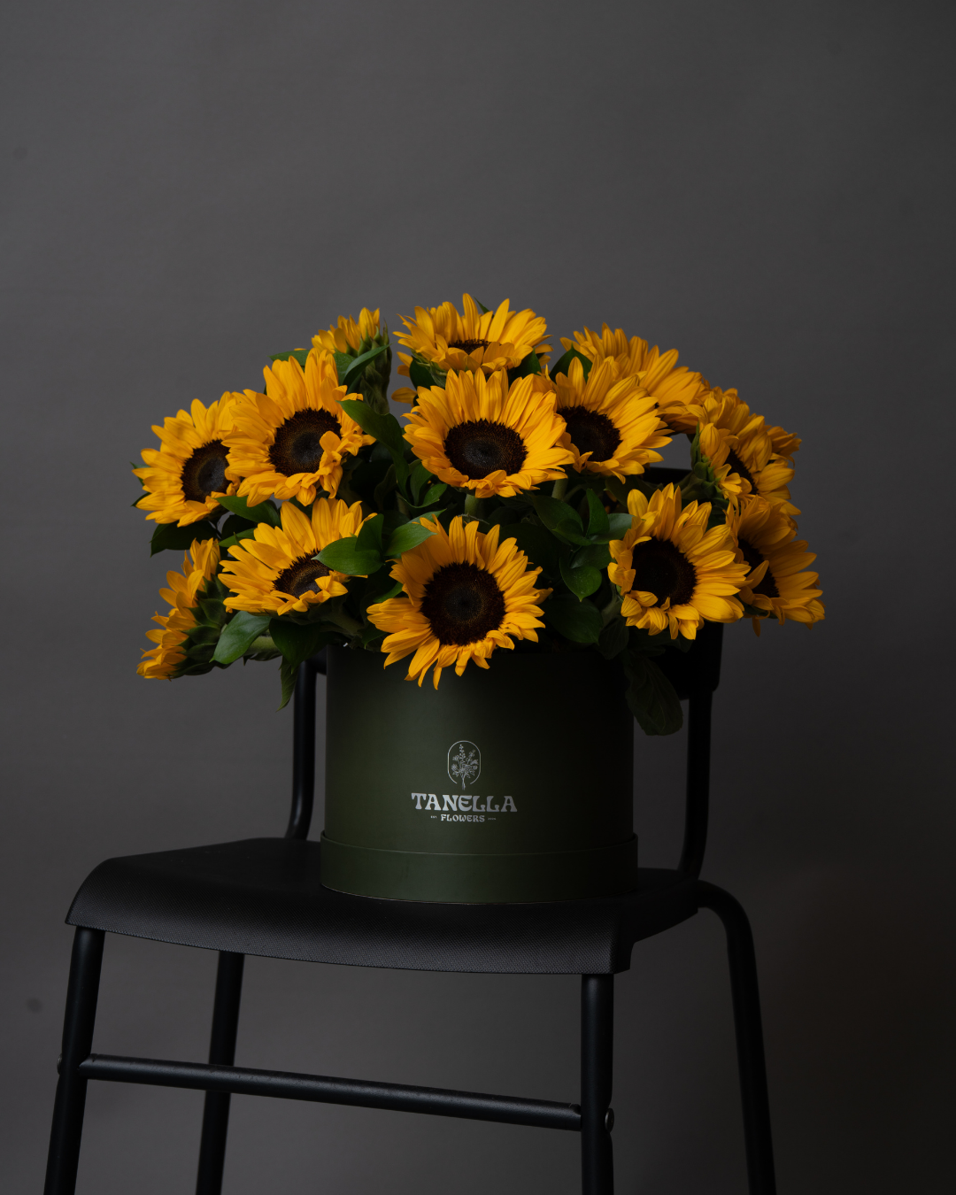 Sunflower Muffin - tanella flowers