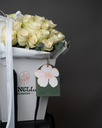 Almond Chantilly - tanella flowers 