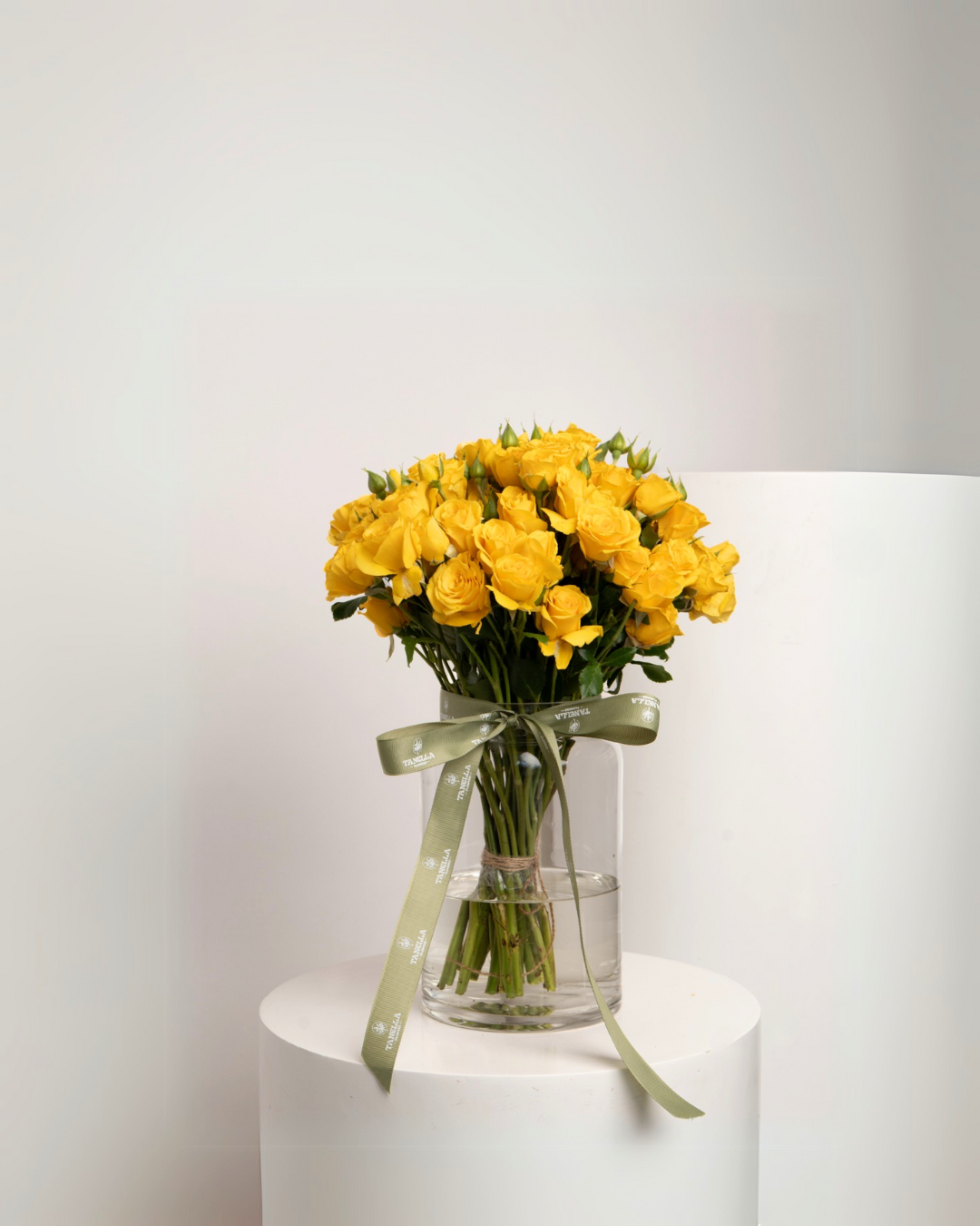 Yellow Spray Roses Vase - tanella flowers 