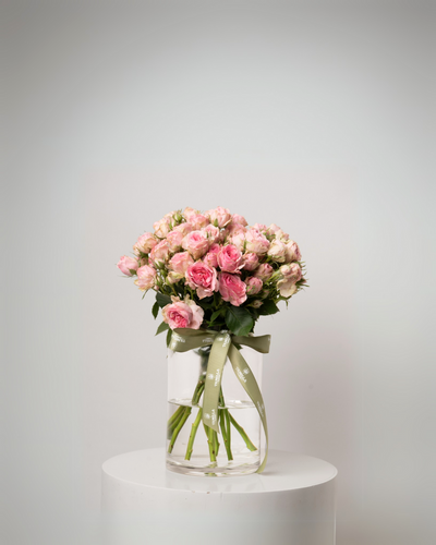 Spray Rose Vyette Vase - tanella flowers 
