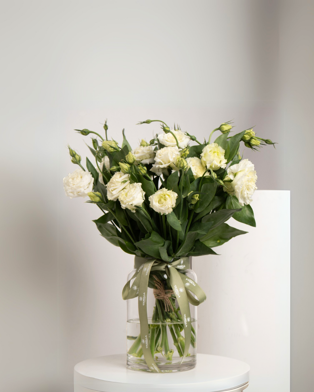 Eustoma White Vase - tanella flowers 