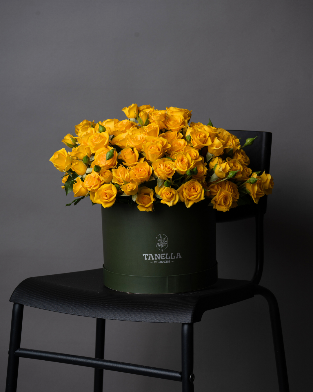 Pineapple Tart - tanella flowers 