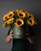 Sunflower Muffin - tanella flowers 